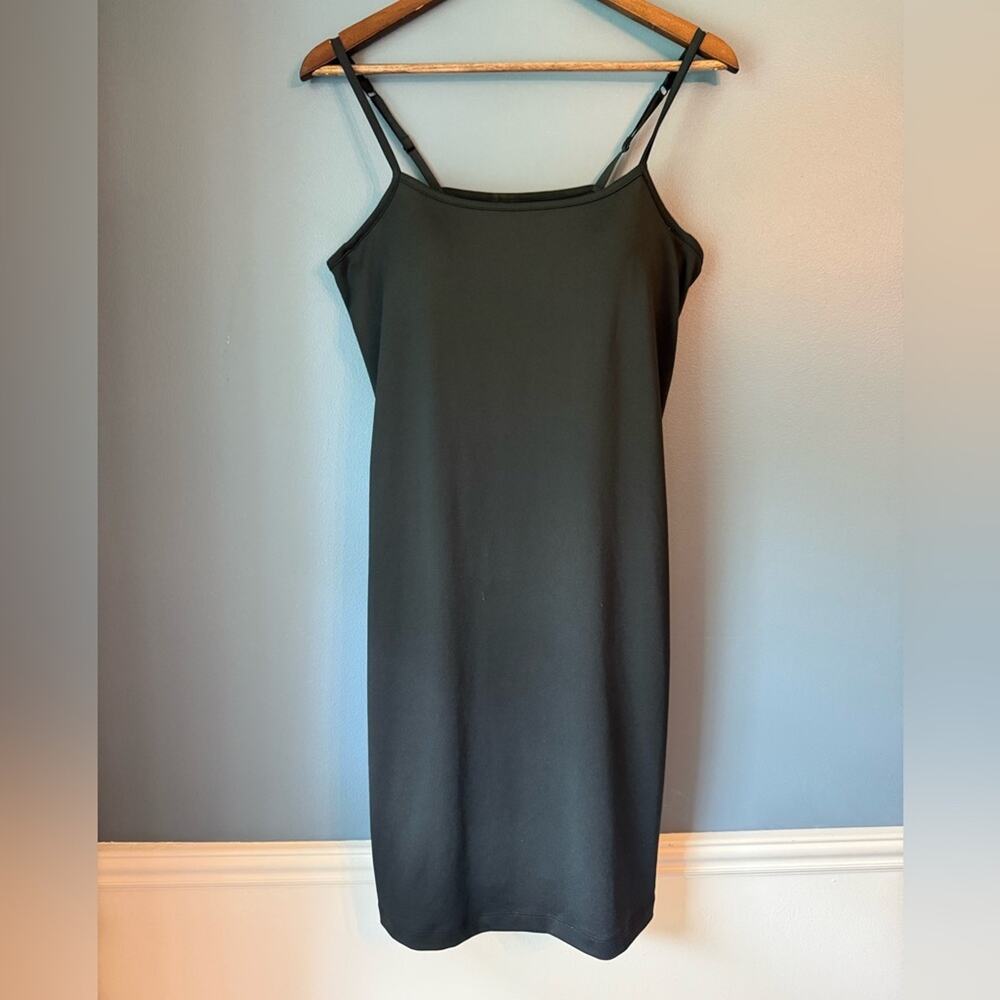 Athleta Black‎ Activewear dress with built in underwire bra